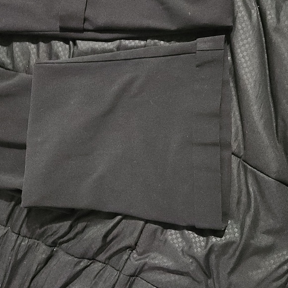 Motherhood Maternity black dress pants size large - Picture 3 of 4